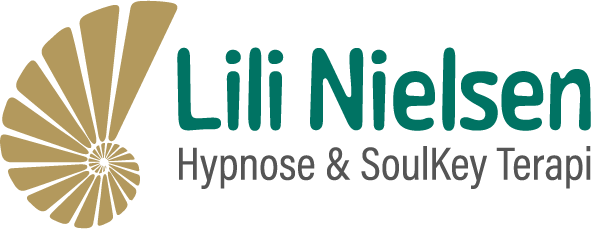 Lili Nielsen tilbyder Hypnose & SoulKey Terapi til dig, uanset om du bor i det sønderjyske, hvor du kan møde fysisk hos mig - eller om du bor i resten af Danmark og så møder online via Zoom